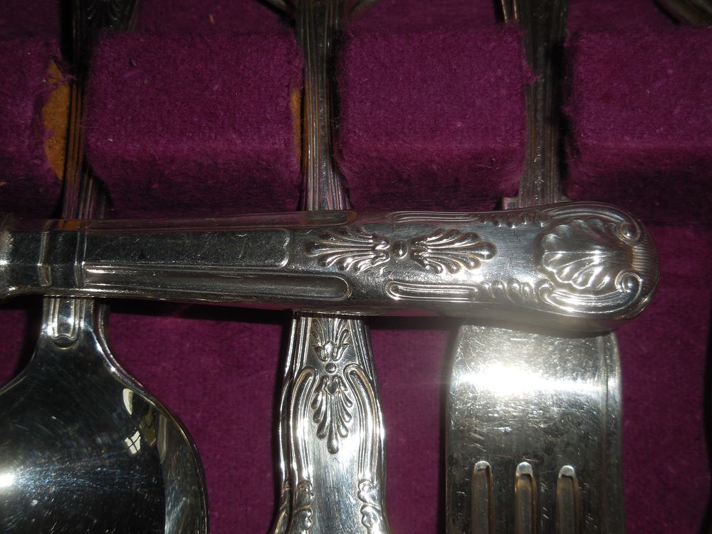 Couverts "Kings" plaqu&eacute;s argent Décoration