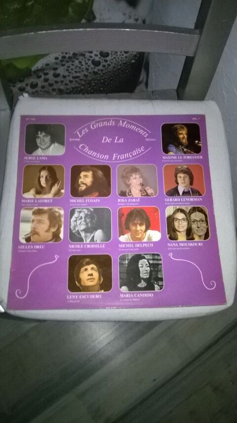 Vinyle Les Grands Moments de La Chanson Française
Vol.1
Ex 5 Talange (57)