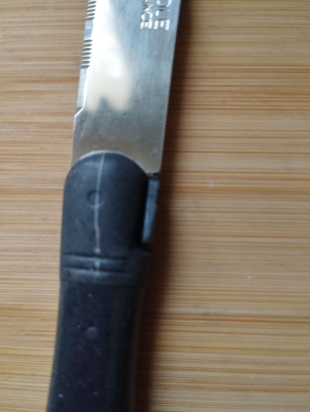 12 Couteaux + fourchettes &agrave; crustac&eacute;s + couteau &agrave; pain Cuisine