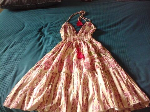Robe double dans les tons de rose. Taille unique. 15 Menton (06)