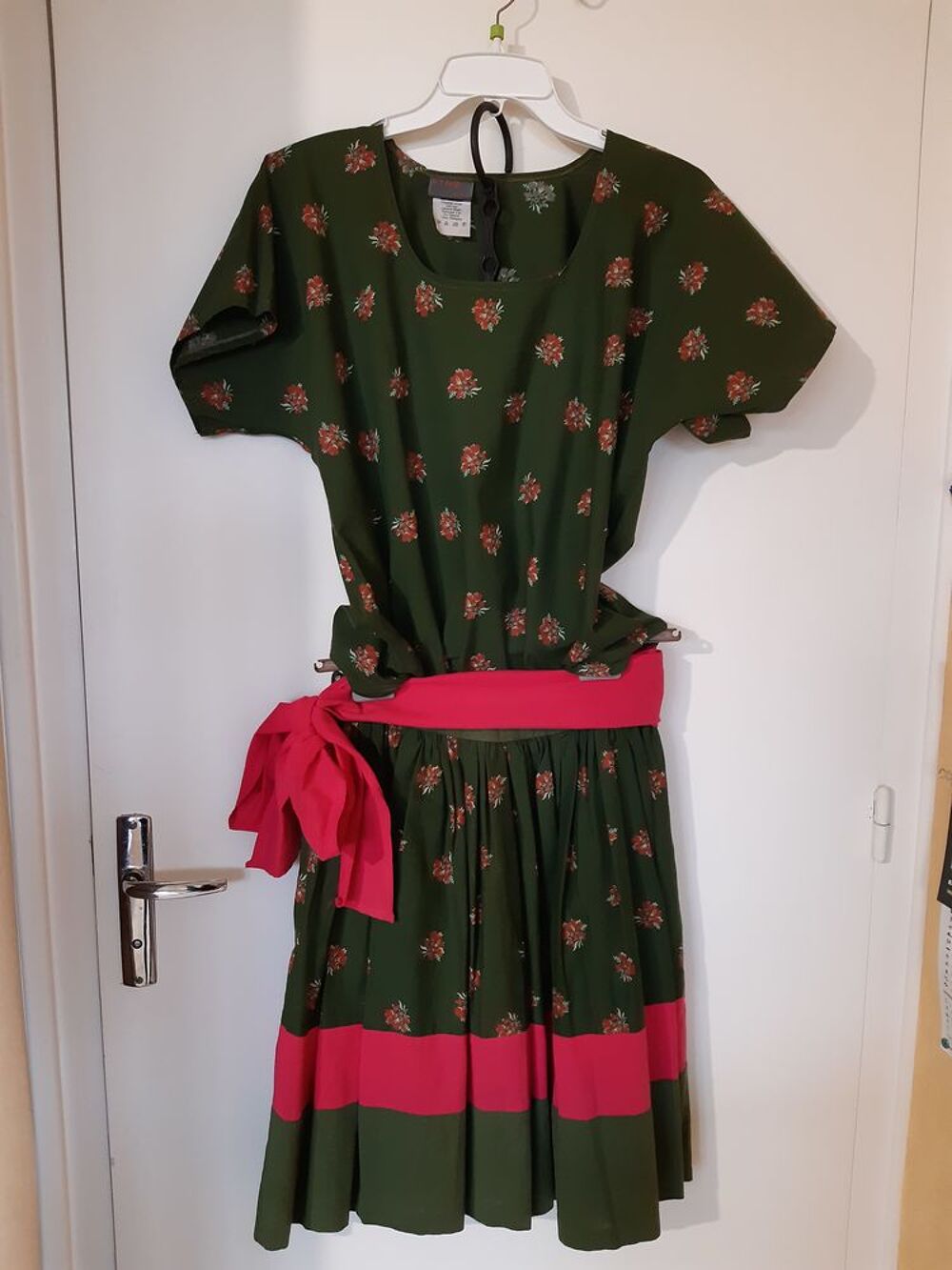 Ensemble Jupe &amp; Haut Vert et Fuschia 1980. Vêtements