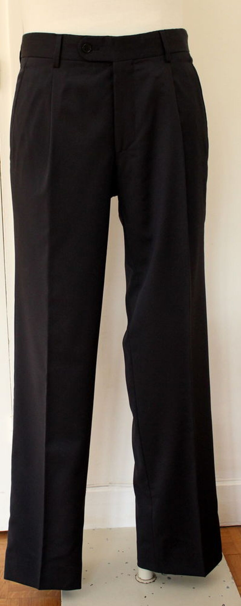 Pantalon marine BALMAIN T.48 FR. Vêtements
