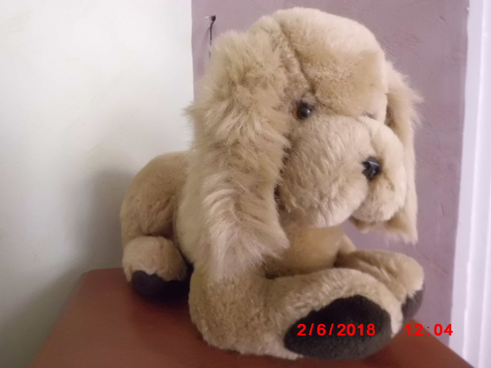 CHIEN BEIGE BLANCHET Jeux / jouets