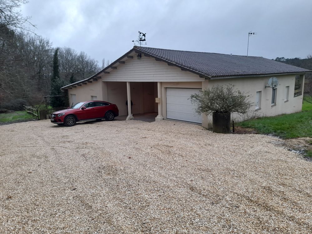Vente Maison Maison proche Bergerac160m2 sur 12360m2 avec 2 étangs Saint-nexans