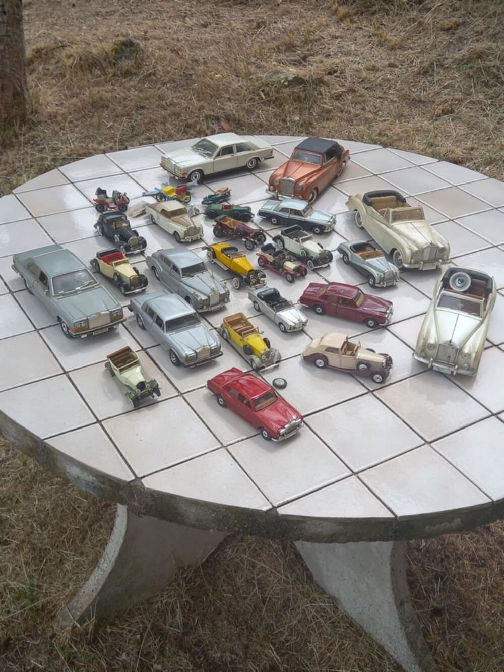 LOT VOITURES MINIATURES 