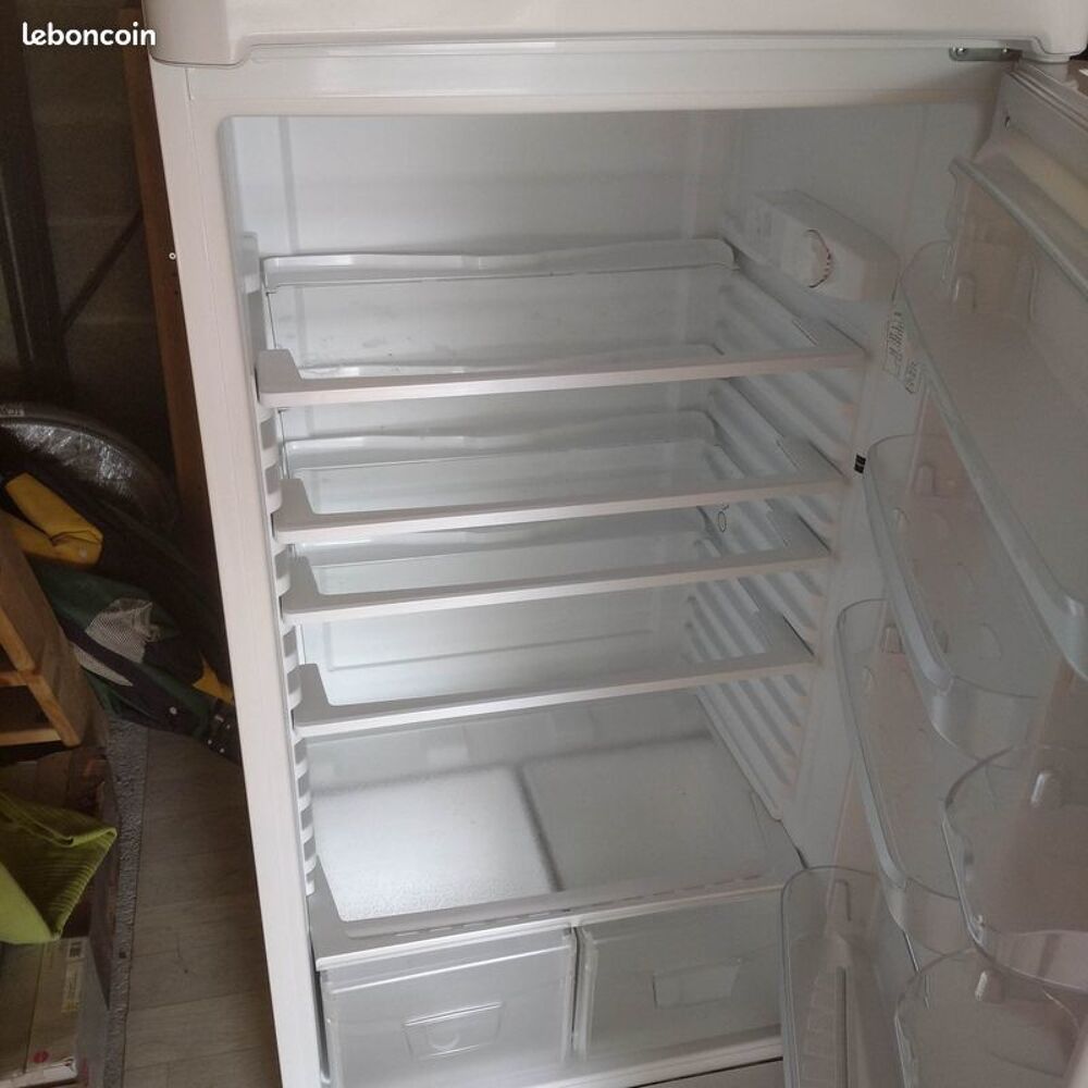 r&eacute;frig&eacute;rateur cong&eacute;lateur INDESIT Electroménager