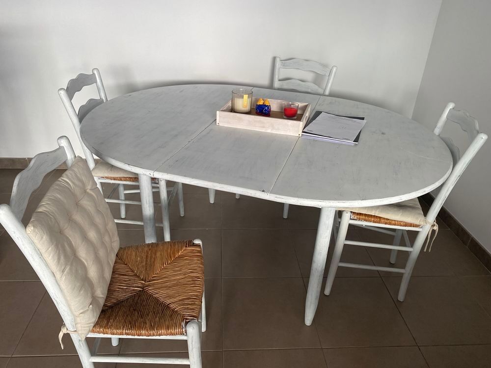 Lot Salle &agrave; manger 
Meubles