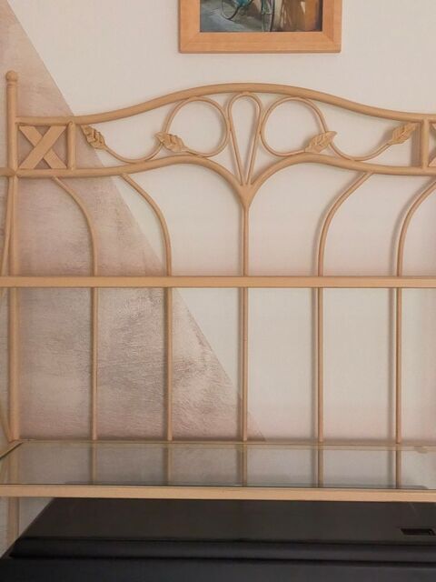 Boulang�re avec �tag�res en verre 65 Cournonsec (34)