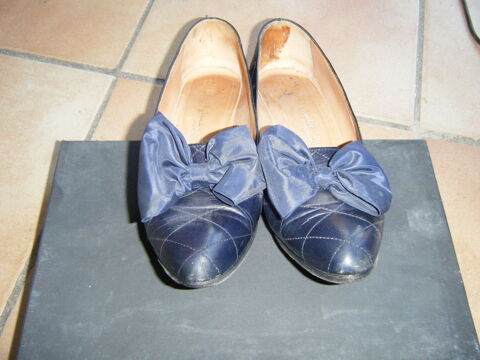escarpin bleu taille 37 3 Puyméras (84)