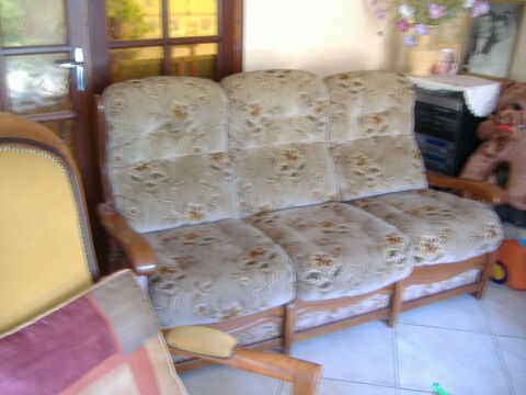 canape  lit  3 places 140 Vieux-Charmont (25)