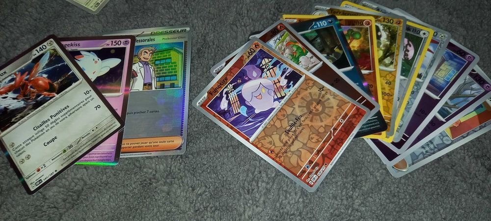 Mini tin illumis roitiflam pokemon 