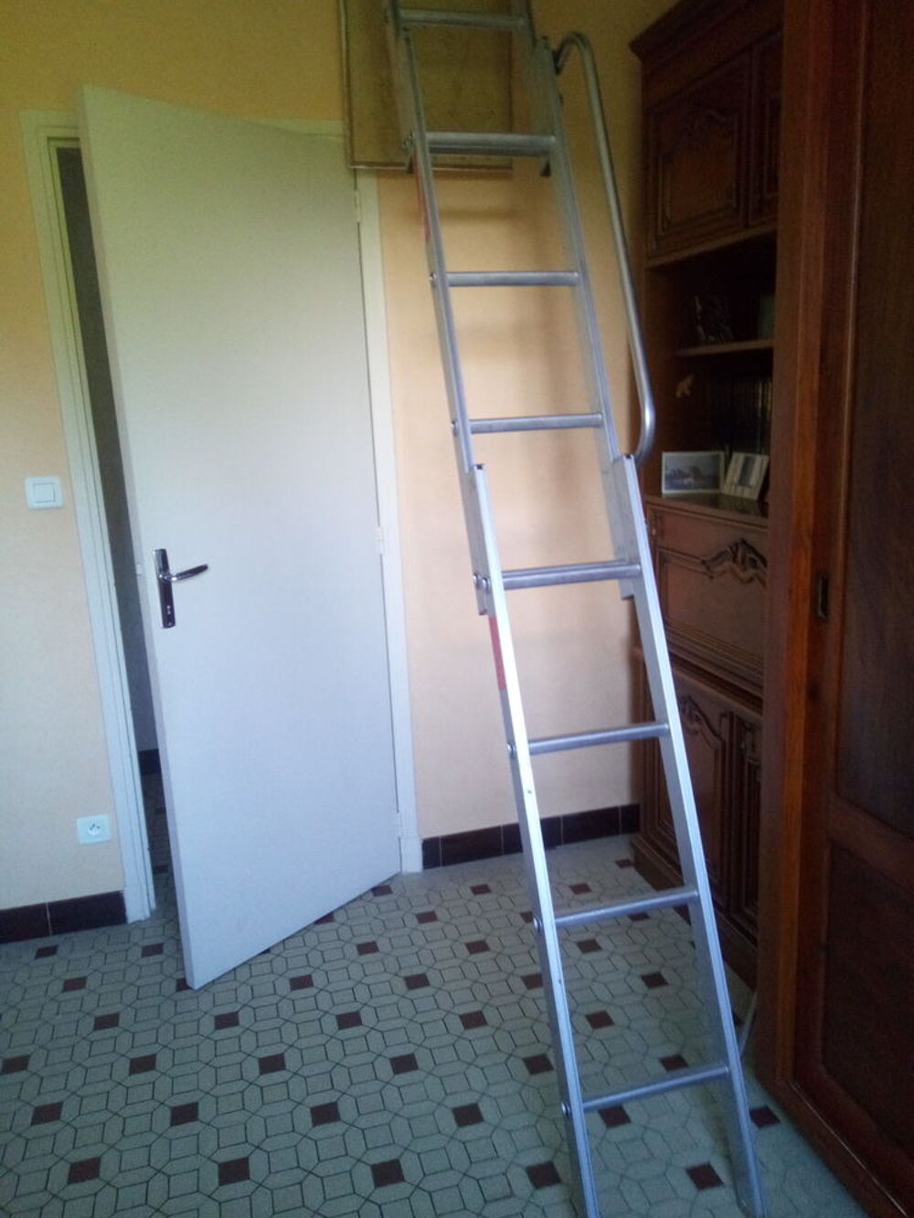 Echelle escamotable aluminium coulissante pour grenier Bricolage