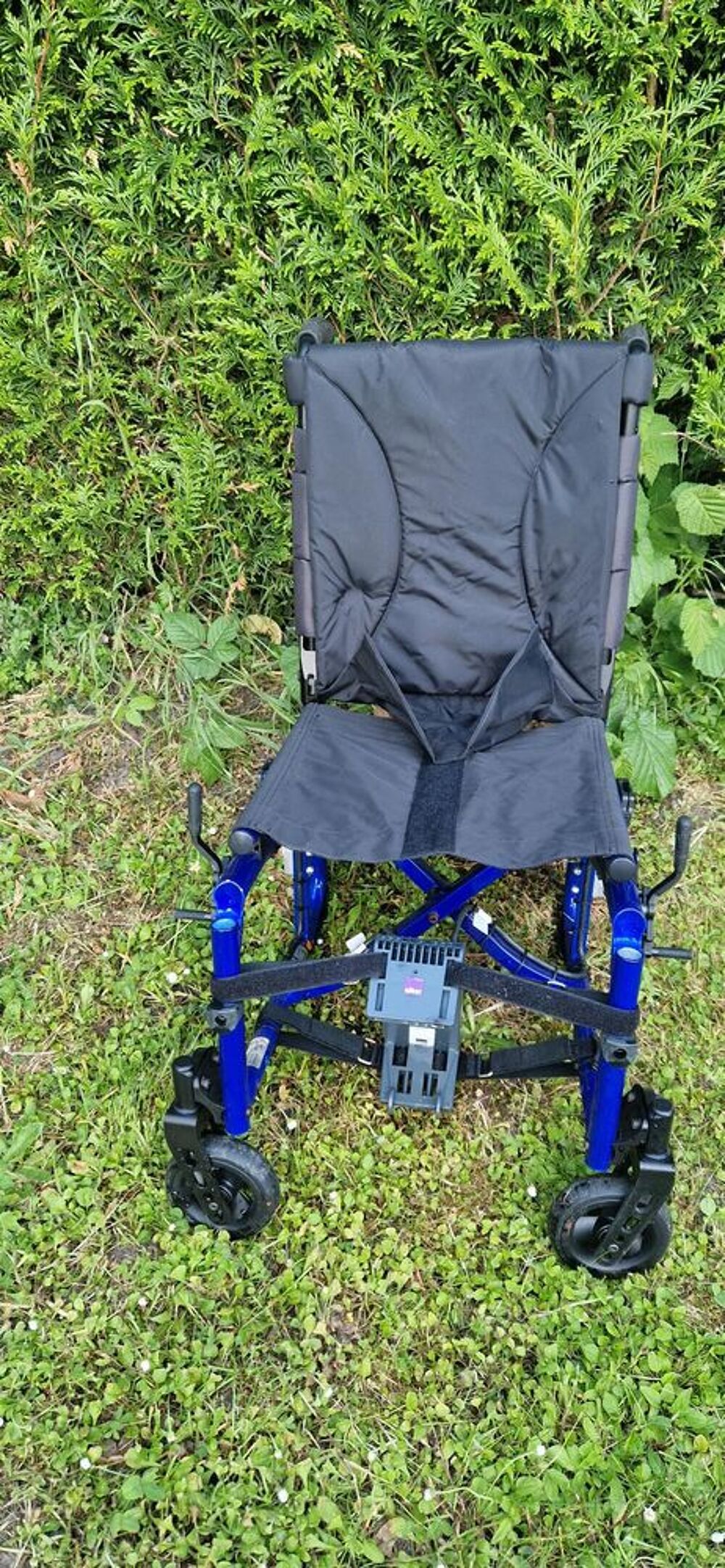 Fauteuil roulant &eacute;lectrique pliable Vélos