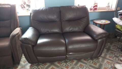 Canap�  2 places 200 Houtkerque (59)