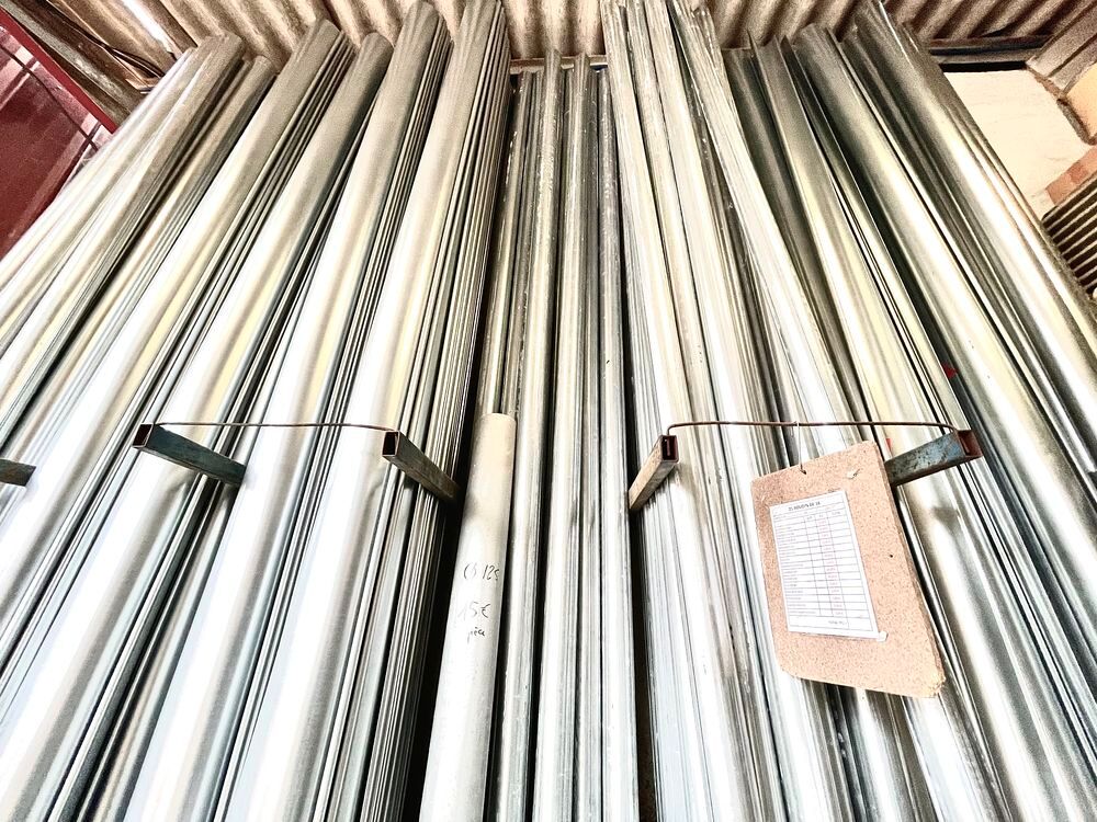 GOUTTI&Egrave;RE galvanis&eacute;e en stock + accessoires Bricolage