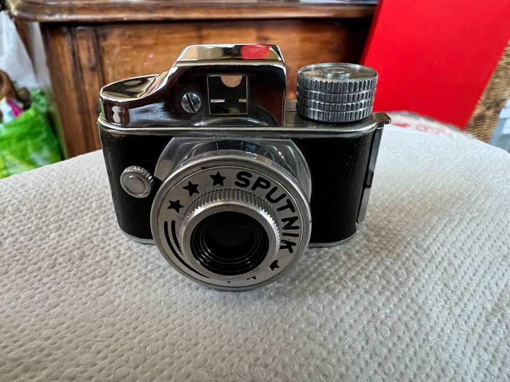 Mini appareil photo Sputnik vintage Photos/Video/TV