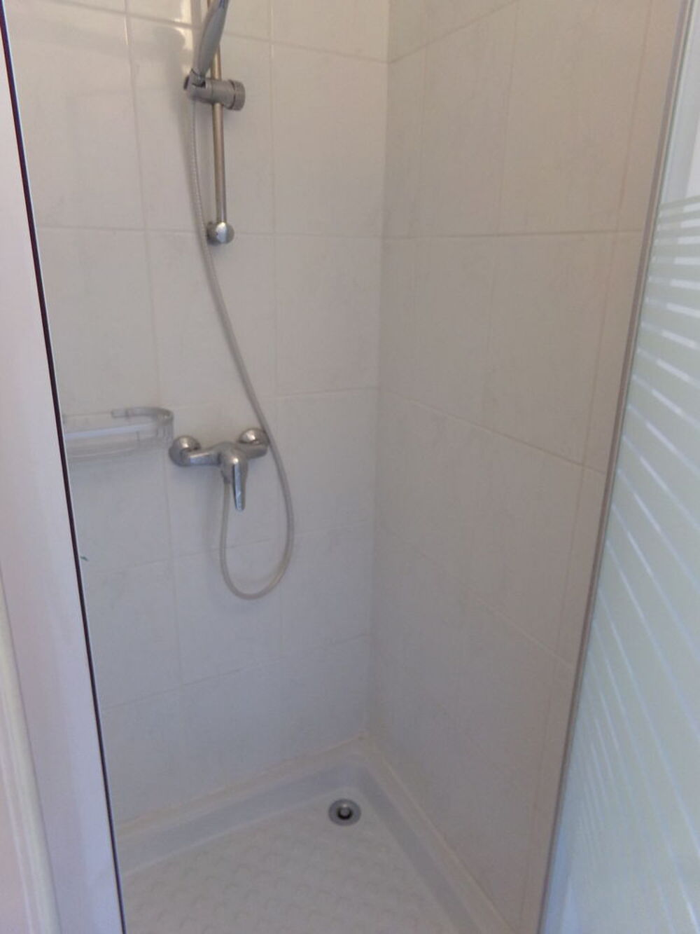 Location Appartement STUDIO meublé Proche UCO,gare, TCComprises Angers