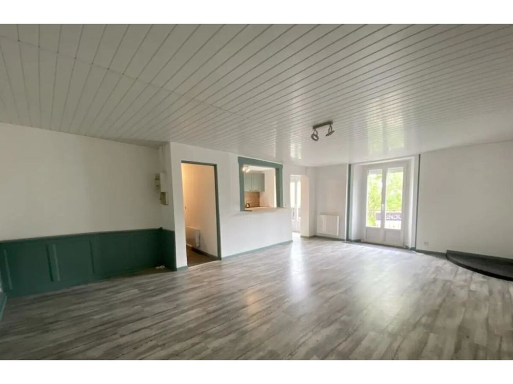 Appartement 5 pièces 111 m² · à Saint-Méen-le-Grand · 111 m² · 149 000 €