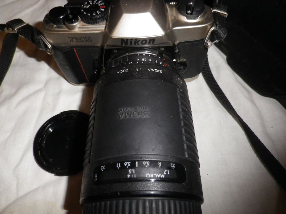 Appareil photo Nikon FM10 + objectif Zoom SYGMA Photos/Video/TV