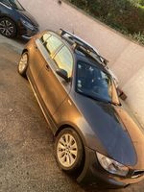 S&eacute;rie 1 118d 2006 occasion 38200 Vienne