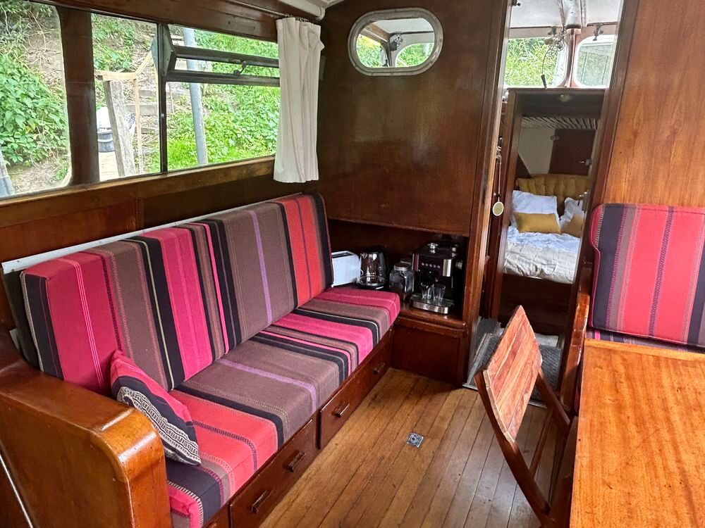   Sjour insolite sur un bateau  le-de-France, Louveciennes (78430)