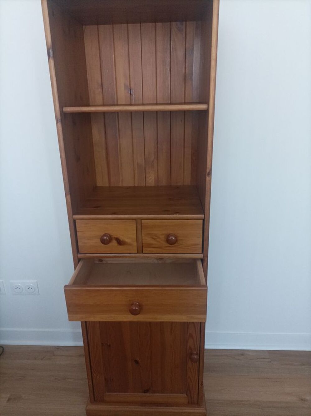 Colonne de rangement en pin massif Meubles