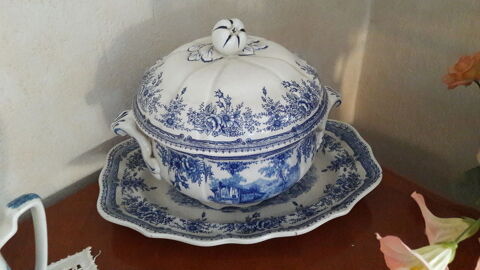 Beaux objets en porcelaine bleue Romorantin-Lanthenay (41)