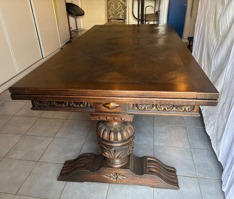 Ensemble de salle à manger début XXe style Henri II Rougemont (25)