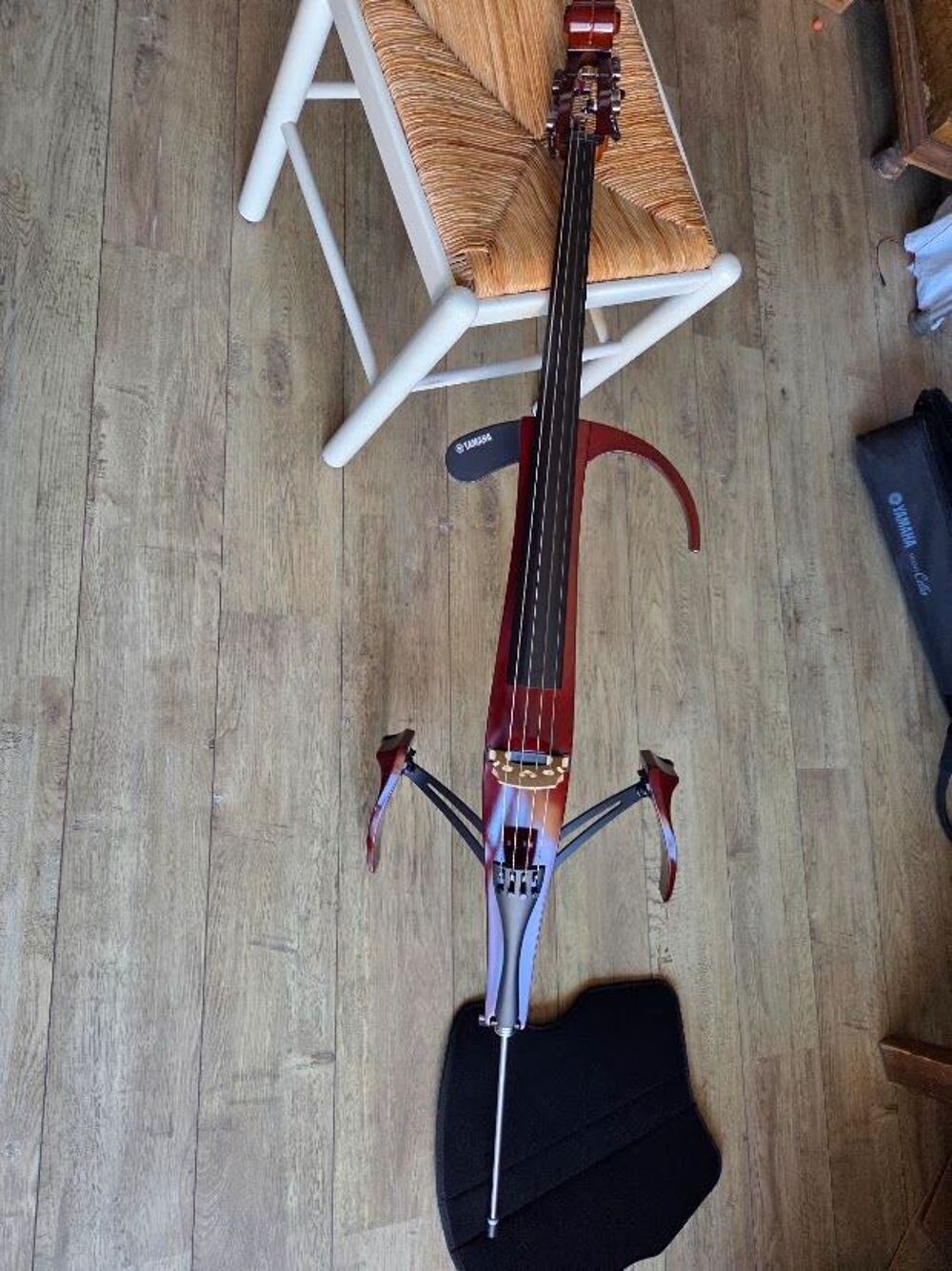 Violoncelle &eacute;lectrique Yamaha Silent SCV210 Instruments de musique