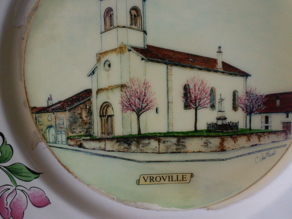 RARE assiette Lun&eacute;ville photo &eacute;glise VROVILLE
Décoration