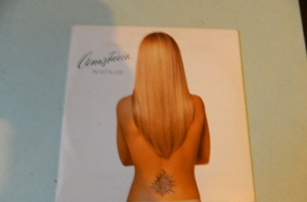 CD single Anastacia "I'm outta love " 
CD et vinyles