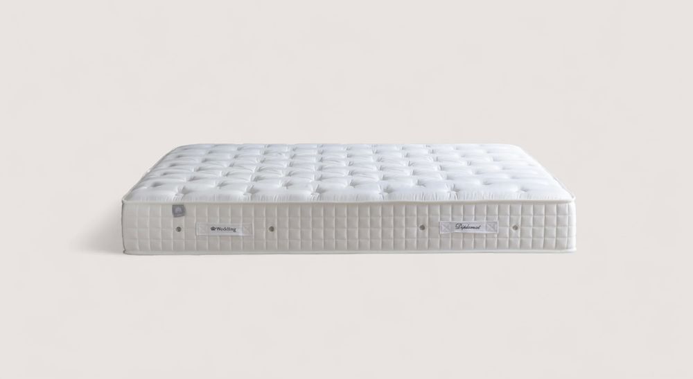 Matelas Wedding Diplomat COMME NEUF
Meubles