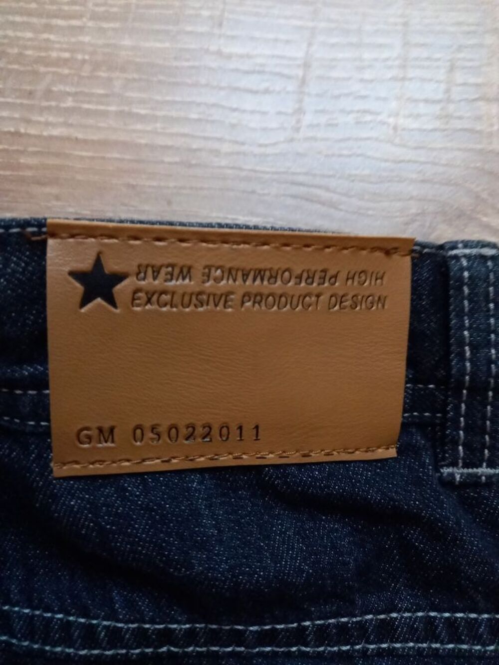 Jean bleu fonc&eacute; marque G&eacute;mo taille 14 ans Vêtements enfants