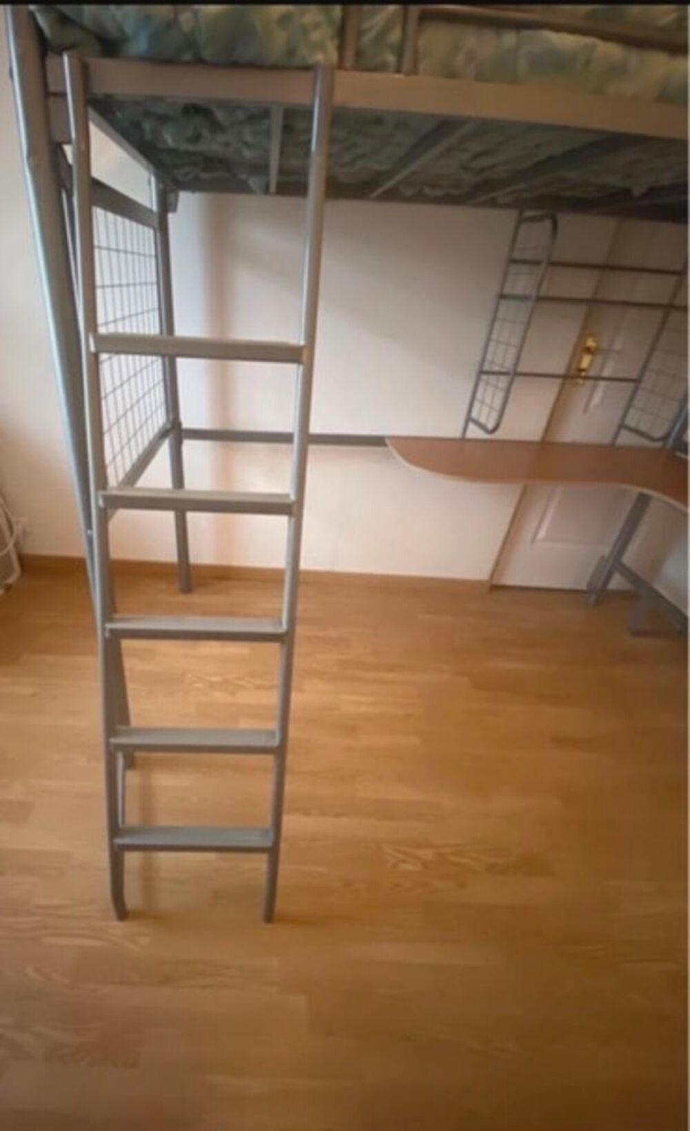 Lit une place + matelas Meubles