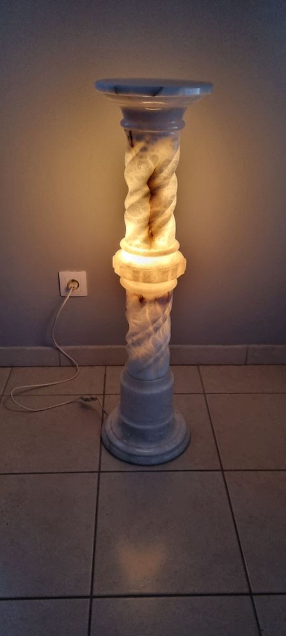 lampe colonne en albatre Dcoration