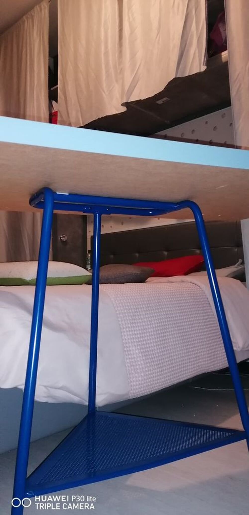 Bureau Planche +Tr&eacute;teau ikea Chaussures