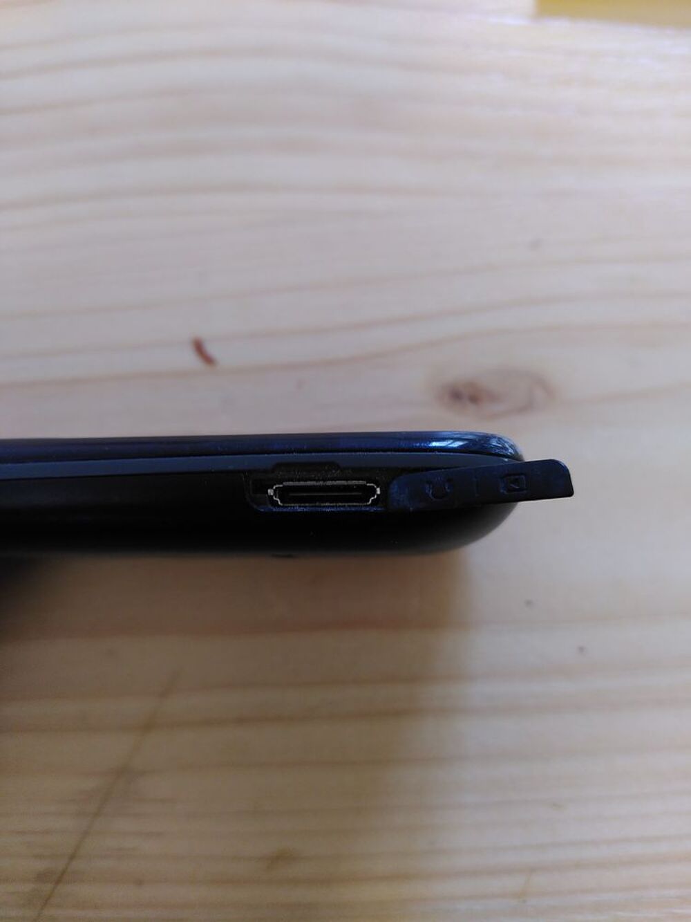 Samsung GT-E1200I noir - Pour pi&egrave;ces Téléphones et tablettes