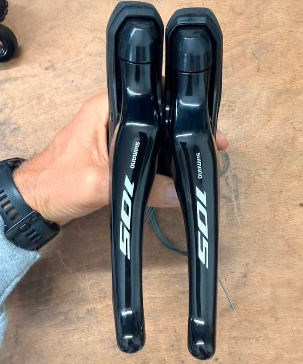 Shimano
105 RD-R7100 12s Vélos