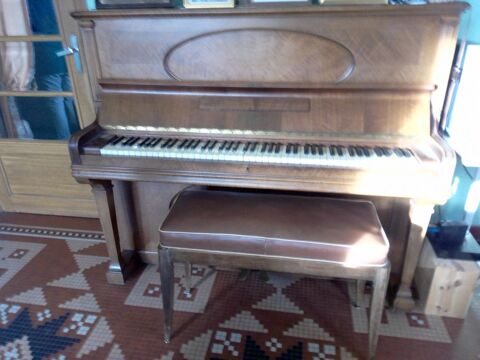 PIANO 140 La Basse (59)