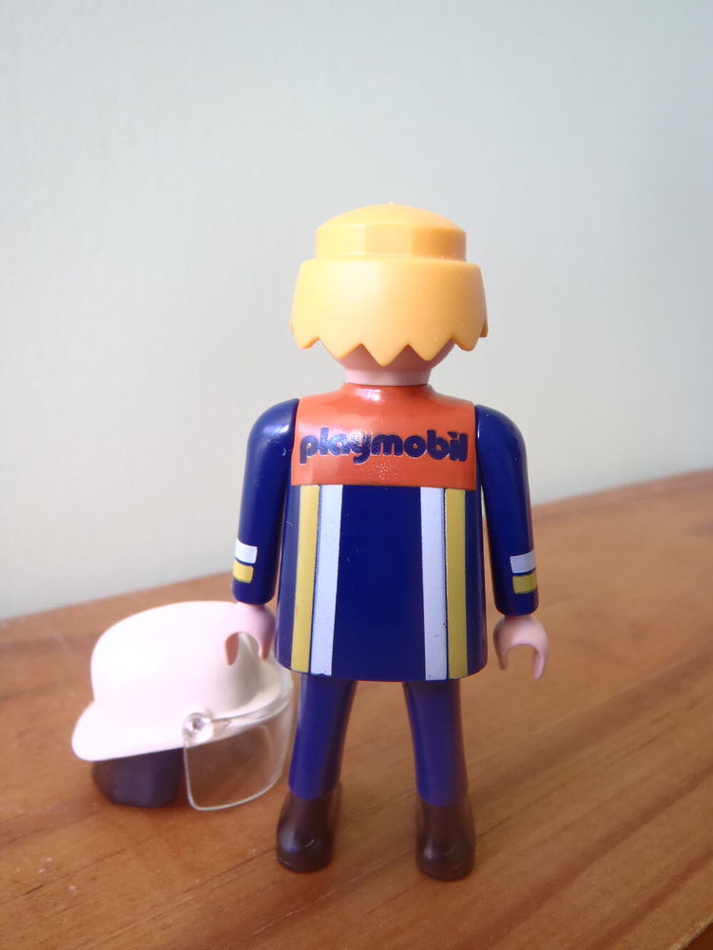 Playmobil : pompier r&eacute;f 4914 ( figurine ) Jeux / jouets