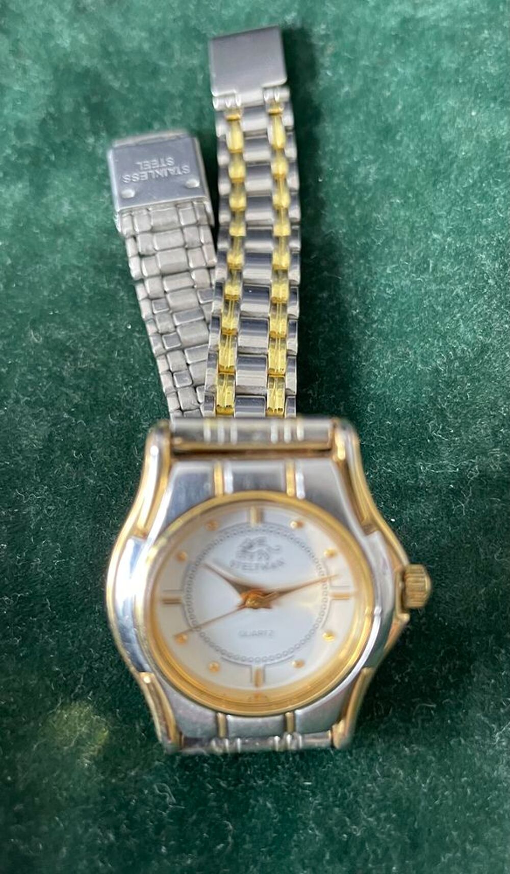 Montre femme LIP m&eacute;tallis&eacute;e neuve Bijoux et montres