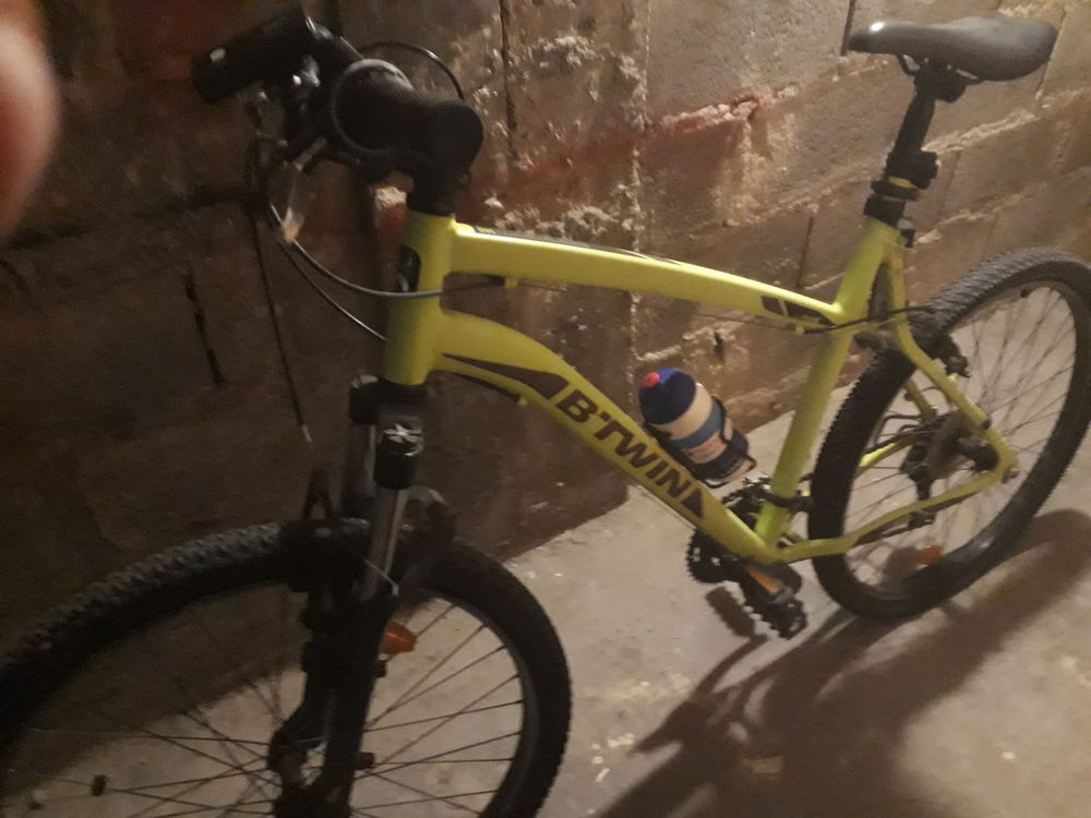 v&eacute;lo B-Twin Vélos