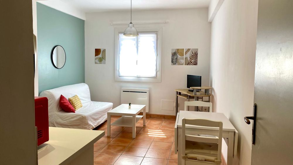Vente Appartement T2 MEUBLÉ ET RÉNOVÉ CENTRE VILLE AVIGNON Avignon
