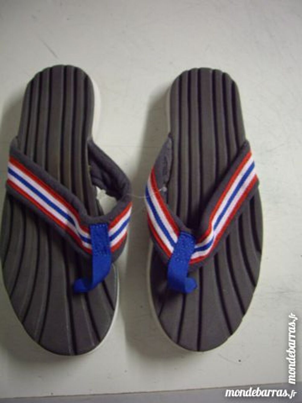 Tongs Gris bariol&eacute; &agrave; semelle &eacute;paisse pt 41 Chaussures