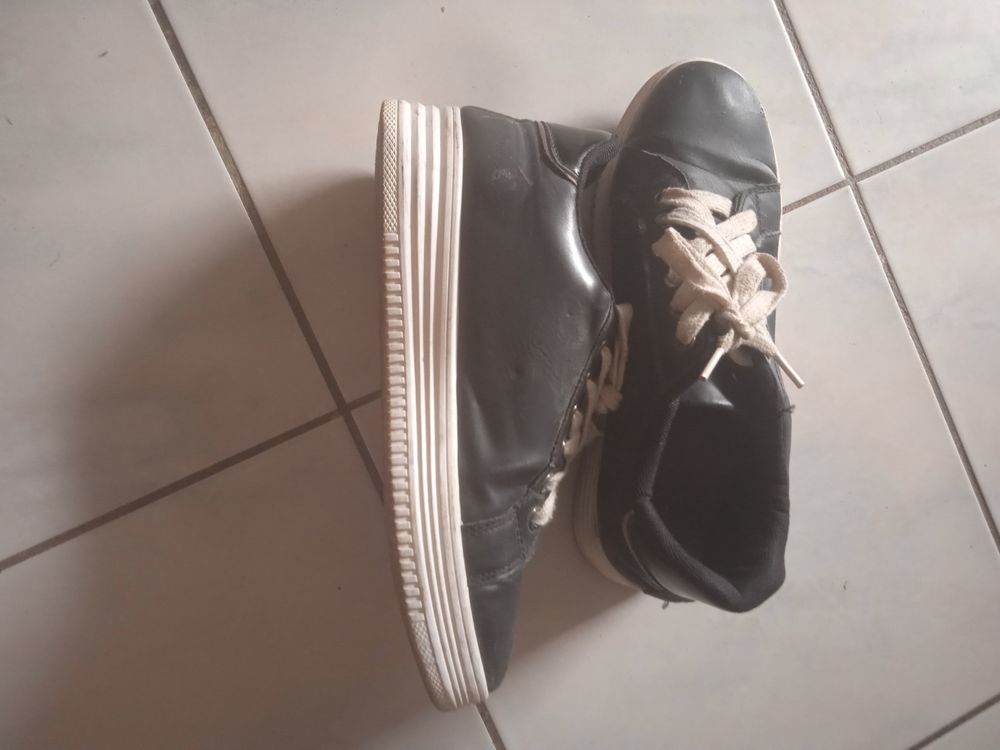 Chaussures &agrave; lacets de taille 40 Chaussures