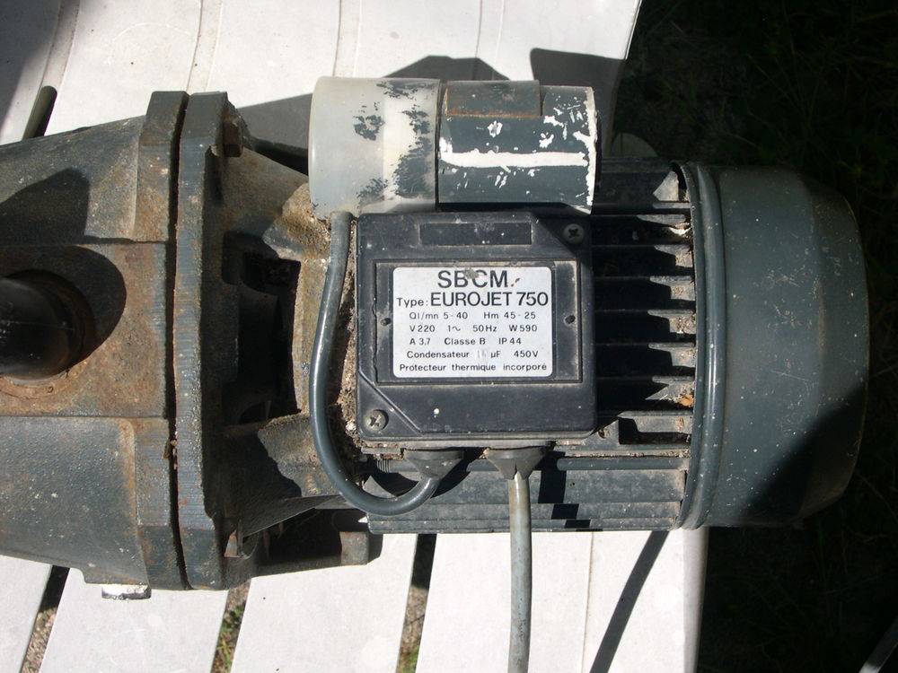 ELECTRO-POMPE &agrave; eau MONOPHAS&Eacute; Jardin