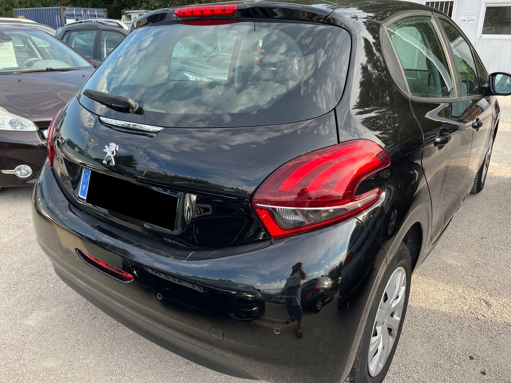 208 I PH2 1.5 BLUE HDI 102 2018 occasion 84000 Avignon