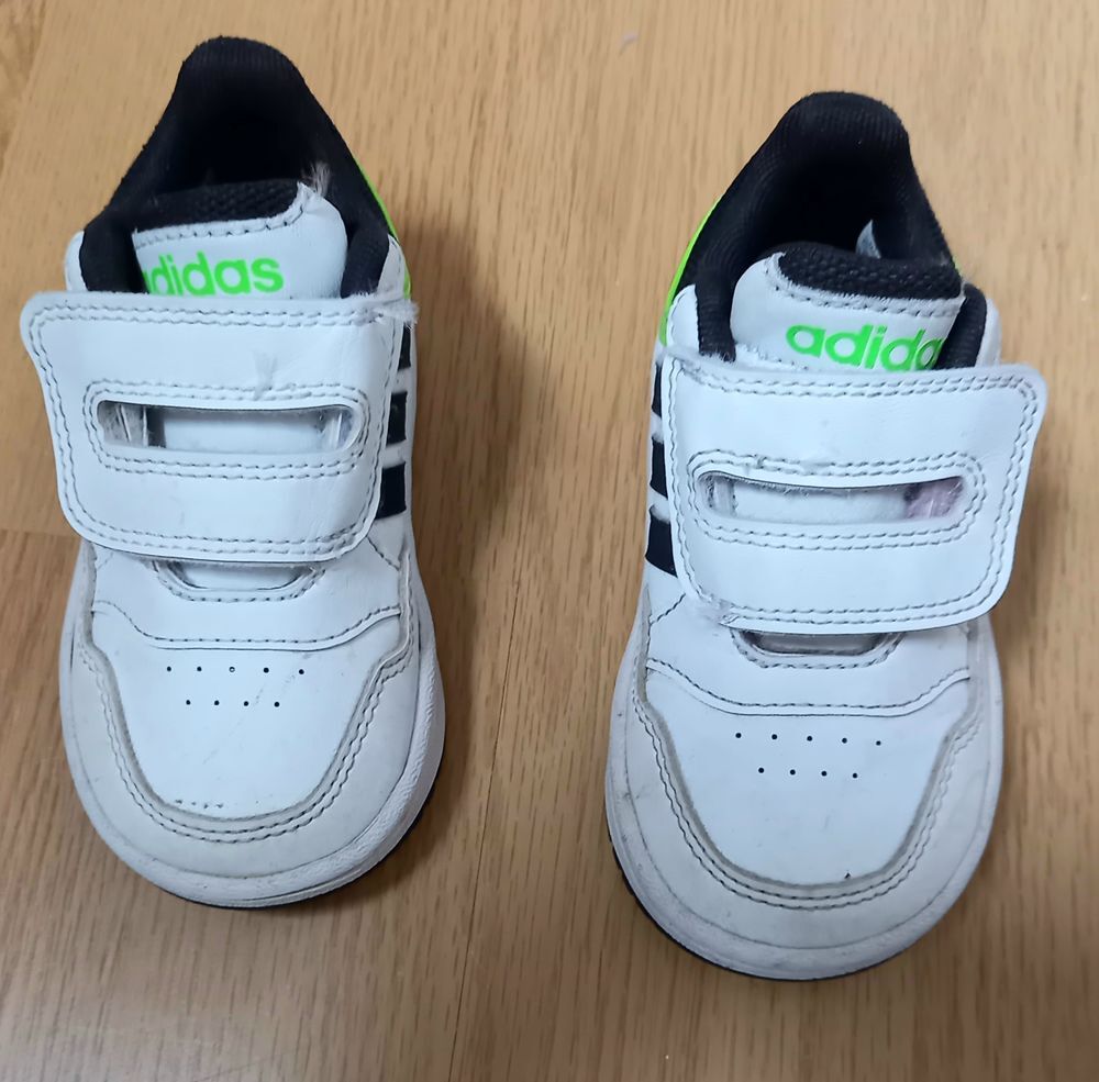 Vendre v&ecirc;tements femme et enfant et chaussures.femme/ enfan Vtements