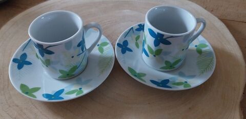 Ensemble 2 tasses  caf et soucoupes en porcelaine floral 12 Montigny-sur-Avre (28)