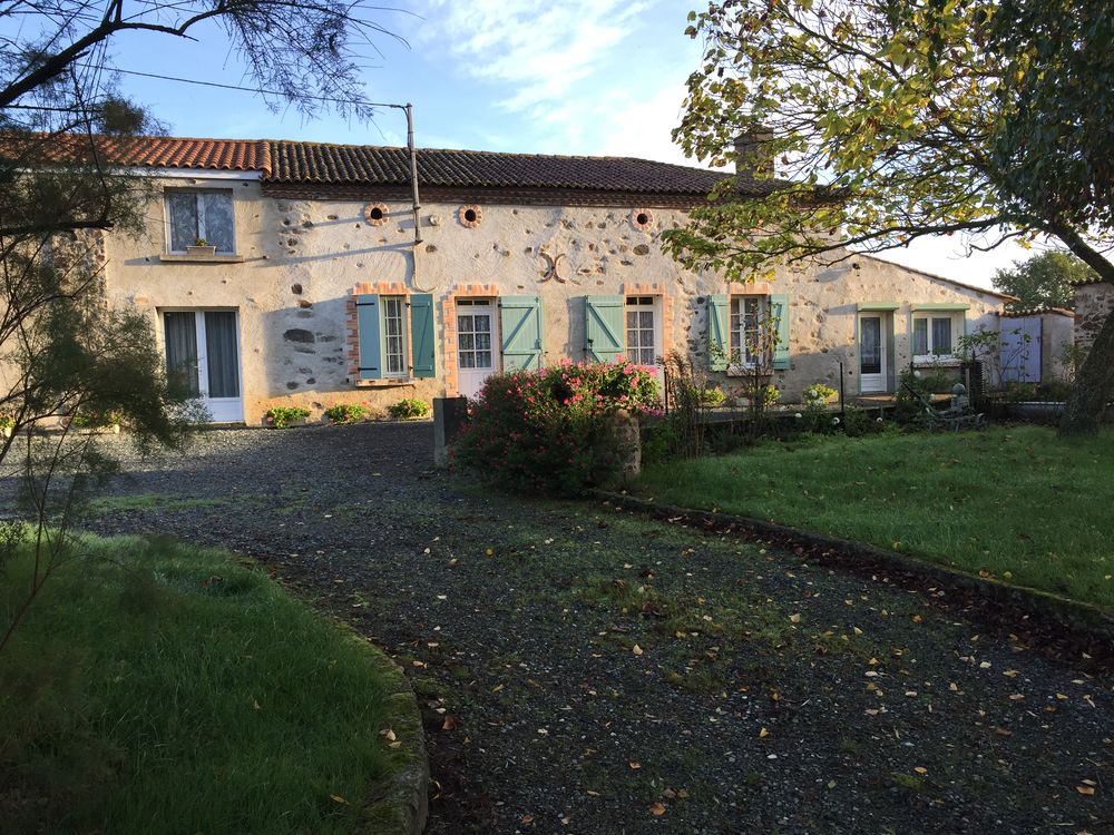 Vente Maison Fermette à rénover - 140 m2 sur 2.7 ha Vihiers